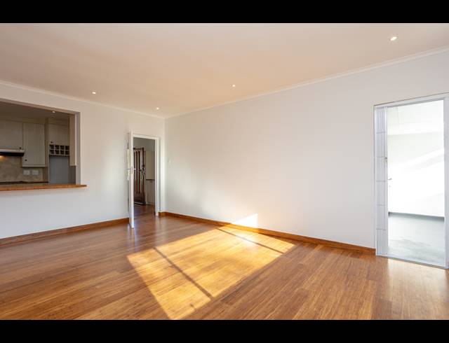 2 BEDROOM APARTMENT TO LET IN NEWLANDS